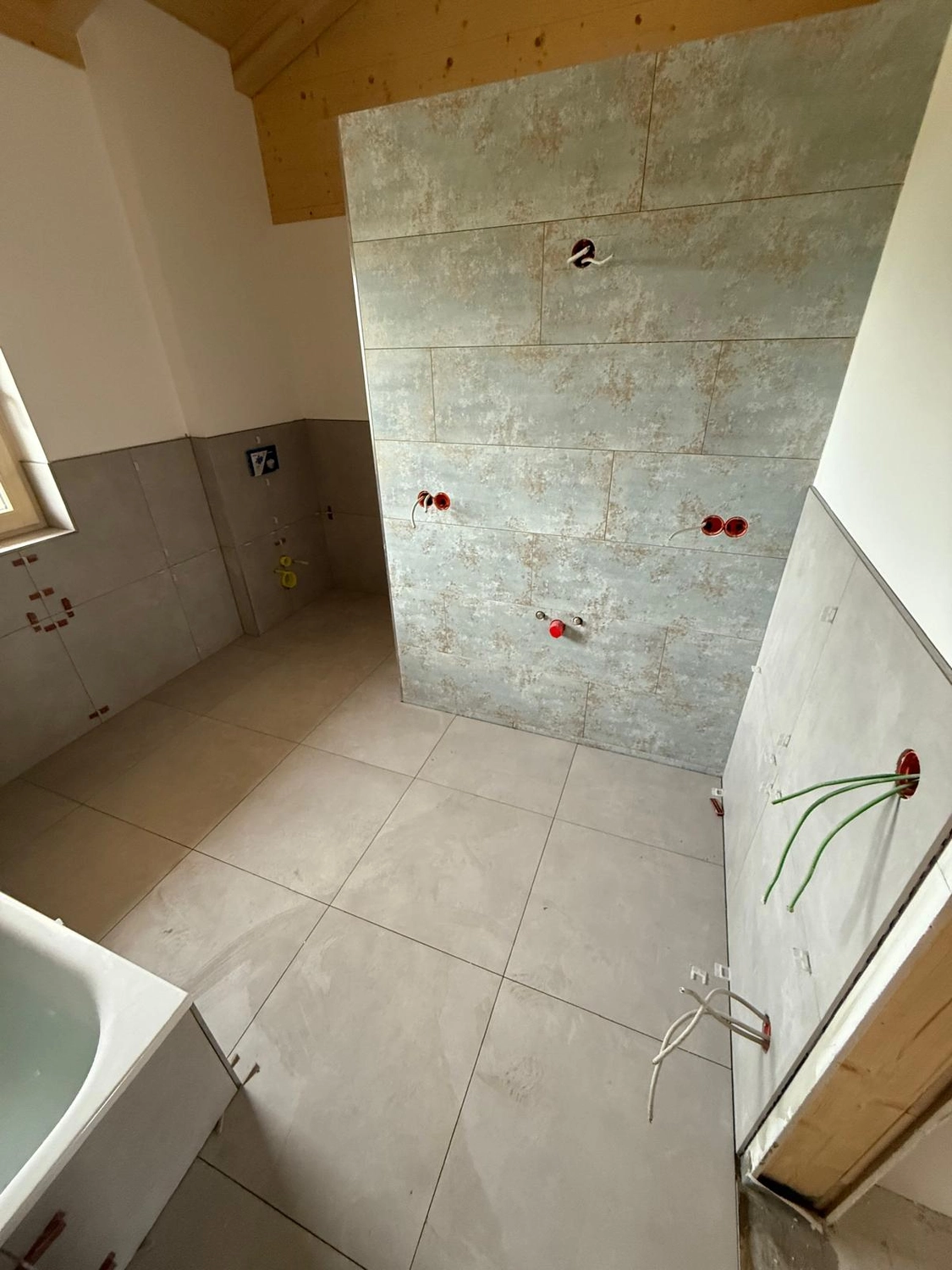 BESMIR QUPEVA - Fliesenlegermeister - Fliesen