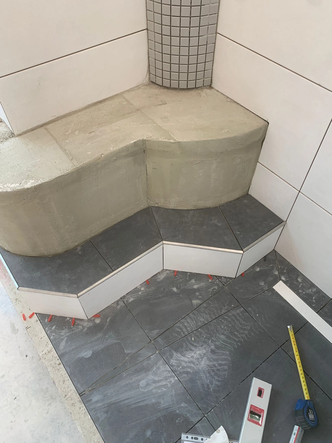 BESMIR QUPEVA - Fliesenlegermeister - Fliesen